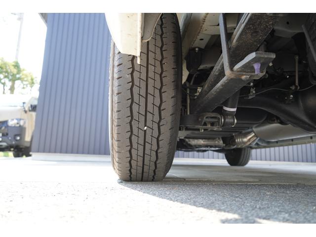 ハイエースバン ロングスーパーＧＬ　２．０Ｇ　ワンオーナー　特捜カラー５９９Ｌイエロー　パノラマビューモニター　Ｄインナーミラー　ＬＥＤヘッドライト　ＵＩビークルベットキット　床張り　トヨタセーフティセンス　スマートキー　フルセグナビ（39枚目）