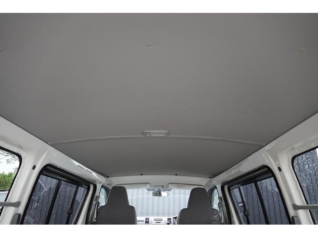 ハイエースバン ＤＸ　ＧＬパッケージ　２．０Ｇ　５ドア　６人乗り　Ｒガラススライド　実走行１．７万ｋｍ　電格ミラー　最積１２５０ｋｇ　キーレスキー　フロアマット　ドアバイザー　ヘッドライトレベライザー　エアコン　ＣＤデッキ（23枚目）