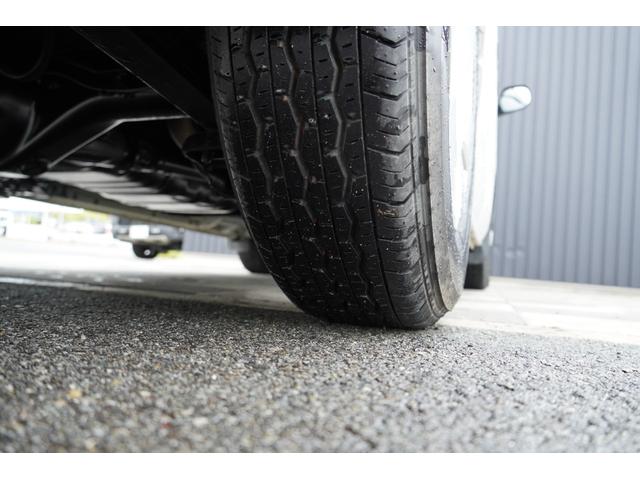 ハイエースバン ＤＸ　ＧＬパッケージ　２．０Ｇ　５ドア　６人乗り　Ｒガラススライド　実走行１．７万ｋｍ　電格ミラー　最積１２５０ｋｇ　キーレスキー　フロアマット　ドアバイザー　ヘッドライトレベライザー　エアコン　ＣＤデッキ（31枚目）