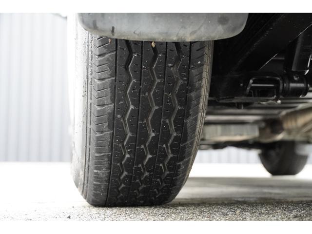 ハイエースバン ＤＸ　ＧＬパッケージ　２．０Ｇ　５ドア　６人乗り　Ｒガラススライド　実走行１．７万ｋｍ　電格ミラー　最積１２５０ｋｇ　キーレスキー　フロアマット　ドアバイザー　ヘッドライトレベライザー　エアコン　ＣＤデッキ（33枚目）