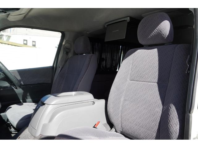 ハイエースバン ロングスーパーGL 3.0D バットフェイスボンネット ベットキット ALPINE フリップダウンモニター BARBERO17インチAW PARADA Wレター ローダウン リアガラススライドガラス タイベル交換済み(16枚目)