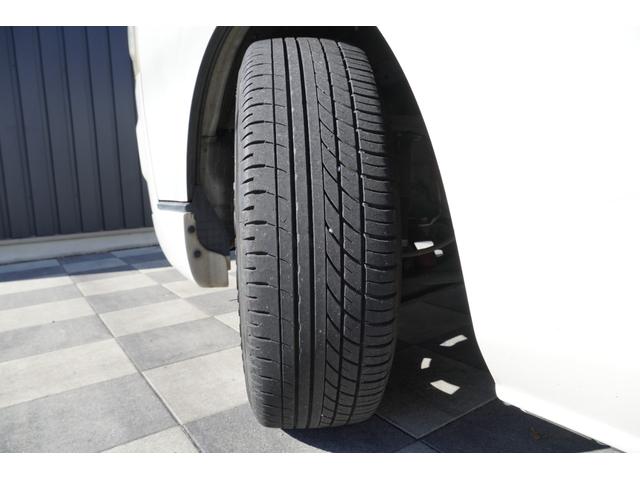 ハイエースバン ロングスーパーGL 3.0D バットフェイスボンネット ベットキット ALPINE フリップダウンモニター BARBERO17インチAW PARADA Wレター ローダウン リアガラススライドガラス タイベル交換済み(41枚目)