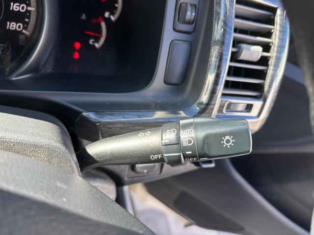 ハイエースバン ロングスーパーGL 3.0D バットフェイスボンネット ベットキット ALPINE フリップダウンモニター BARBERO17インチAW PARADA Wレター ローダウン リアガラススライドガラス タイベル交換済み(51枚目)