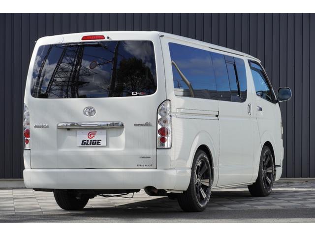 ハイエースバン ロングスーパーGL 3.0D バットフェイスボンネット ベットキット ALPINE フリップダウンモニター BARBERO17インチAW PARADA Wレター ローダウン リアガラススライドガラス タイベル交換済み(69枚目)