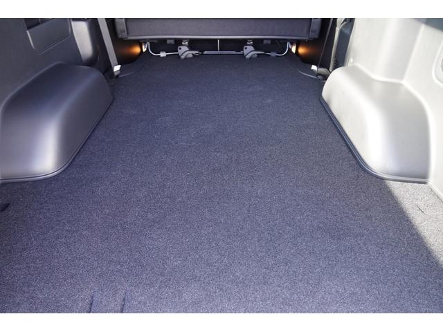 ハイエースバン ロングスーパーGL ダークプライムS 2.8D パノラマビューモニター 両側パワースライドドア Dインナーミラー LEDヘッドライト 専用Sロゴシート 専用プラチナサテンスキーメッキグリル 070パールホワイト トヨタセーフティーセンス(26枚目)