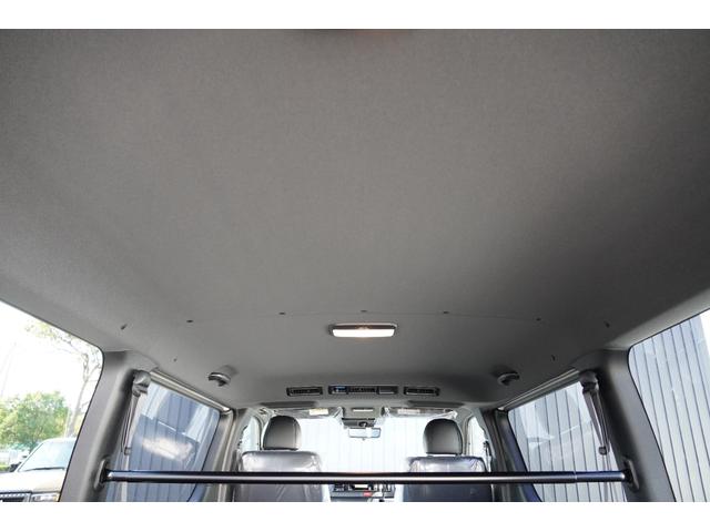ハイエースバン ロングスーパーGL ダークプライムS 2.8D パノラマビューモニター 両側パワースライドドア Dインナーミラー LEDヘッドライト 専用Sロゴシート 専用プラチナサテンスキーメッキグリル 070パールホワイト トヨタセーフティーセンス(27枚目)