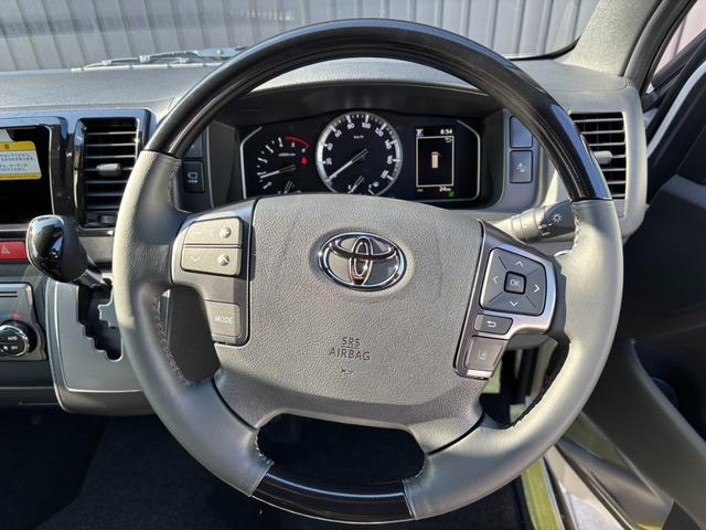 ハイエースバン ロングスーパーGL ダークプライムS 2.8D パノラマビューモニター 両側パワースライドドア Dインナーミラー LEDヘッドライト 専用Sロゴシート 専用プラチナサテンスキーメッキグリル 070パールホワイト トヨタセーフティーセンス(53枚目)