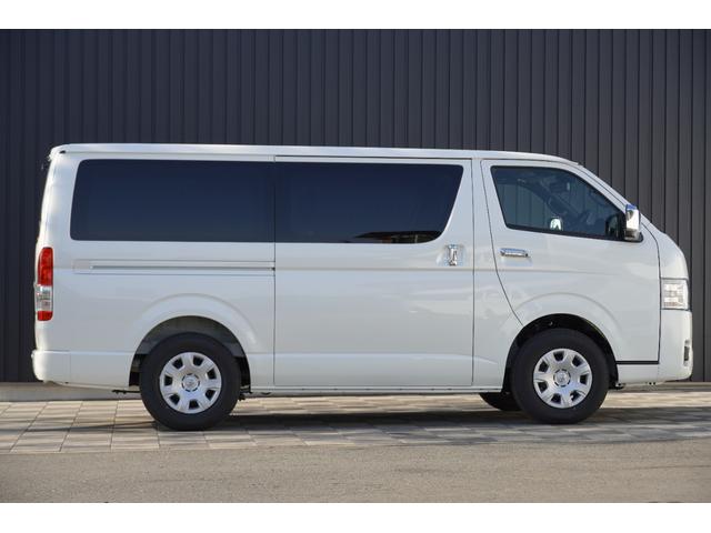 ハイエースバン ロングスーパーGL ダークプライムS 2.8D パノラマビューモニター 両側パワースライドドア Dインナーミラー LEDヘッドライト 専用Sロゴシート 専用プラチナサテンスキーメッキグリル 070パールホワイト トヨタセーフティーセンス(63枚目)