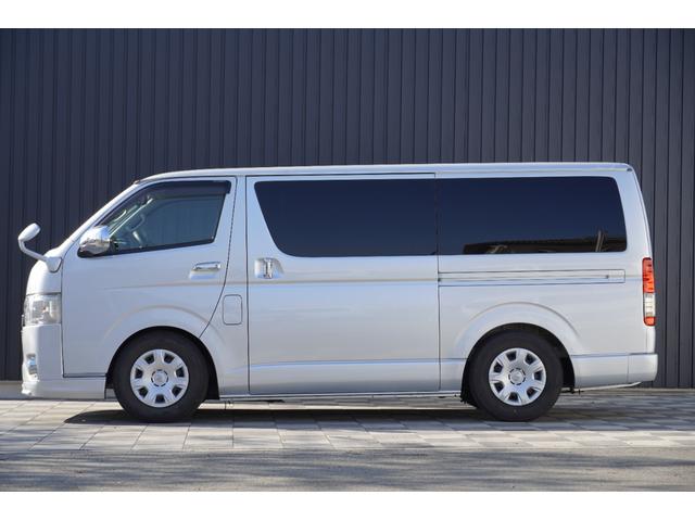 ハイエースバン ロングスーパーＧＬ　３．０Ｄ　４型　ＡＬＰＩＮＥナビ　モデリスタグリル　ＴＲＤスポイラー　フリップダウンモニター　玄武２インチローダウン　キーレスキー　スペアキーあり　ＥＴＣ（8枚目）