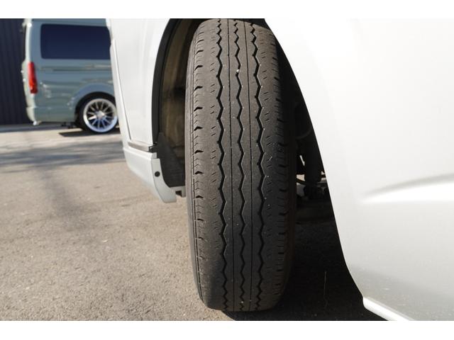 ハイエースバン ロングスーパーＧＬ　３．０Ｄ　４型　ＡＬＰＩＮＥナビ　モデリスタグリル　ＴＲＤスポイラー　フリップダウンモニター　玄武２インチローダウン　キーレスキー　スペアキーあり　ＥＴＣ（26枚目）