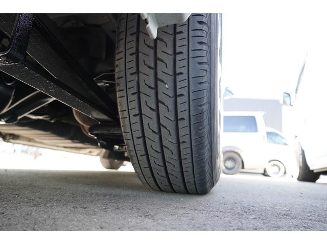 ハイエースバン ロングスーパーＧＬ　３．０Ｄ　４型　ＡＬＰＩＮＥナビ　モデリスタグリル　ＴＲＤスポイラー　フリップダウンモニター　玄武２インチローダウン　キーレスキー　スペアキーあり　ＥＴＣ（30枚目）