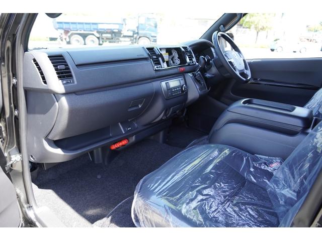 ハイエースバン ロングスーパーGL ダークプライムS 4WD 寒冷地仕様 パノラミックビューモニター トヨタセーフティーセンス デジタルインナーミラー 両側パワースライドドア(15枚目)