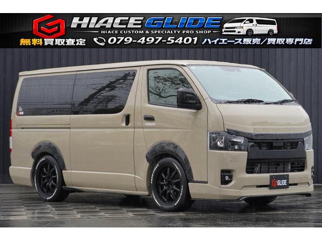 ハイエースバン 　アースカラーＰＫＧ　ＳＡＤフルエアロ　パノラマビューモニター　デジタルインナーミラー　ファブレスＭＣ－９　１８インチＡＷ　カーボンマークレスパネル　オーバーフェンダー　ＡＬＰＩＮＥ　ＤＡ（4枚目）
