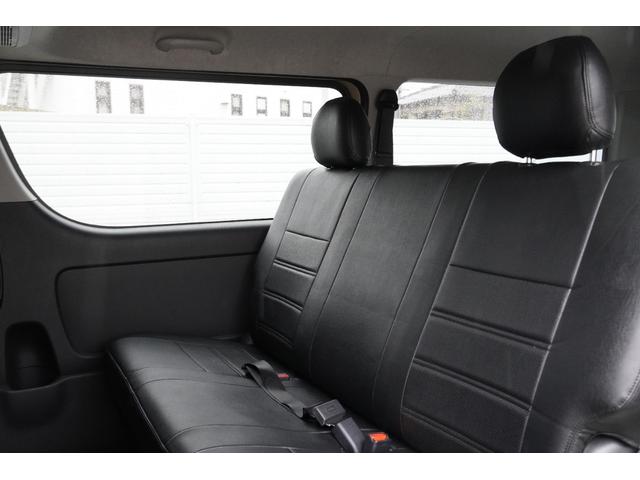 ハイエースバン 　アースカラーＰＫＧ　ＳＡＤフルエアロ　パノラマビューモニター　デジタルインナーミラー　ファブレスＭＣ－９　１８インチＡＷ　カーボンマークレスパネル　オーバーフェンダー　ＡＬＰＩＮＥ　ＤＡ（20枚目）