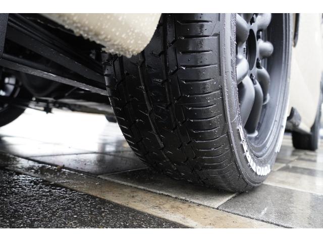 ハイエースバン 　アースカラーＰＫＧ　ＳＡＤフルエアロ　パノラマビューモニター　デジタルインナーミラー　ファブレスＭＣ－９　１８インチＡＷ　カーボンマークレスパネル　オーバーフェンダー　ＡＬＰＩＮＥ　ＤＡ（24枚目）