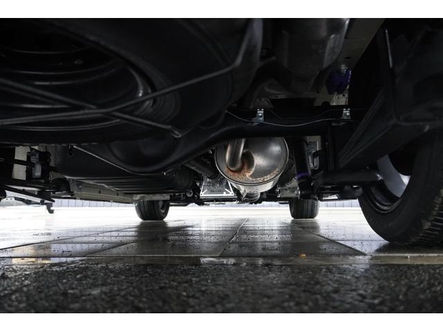 ハイエースバン 　アースカラーＰＫＧ　ＳＡＤフルエアロ　パノラマビューモニター　デジタルインナーミラー　ファブレスＭＣ－９　１８インチＡＷ　カーボンマークレスパネル　オーバーフェンダー　ＡＬＰＩＮＥ　ＤＡ（45枚目）