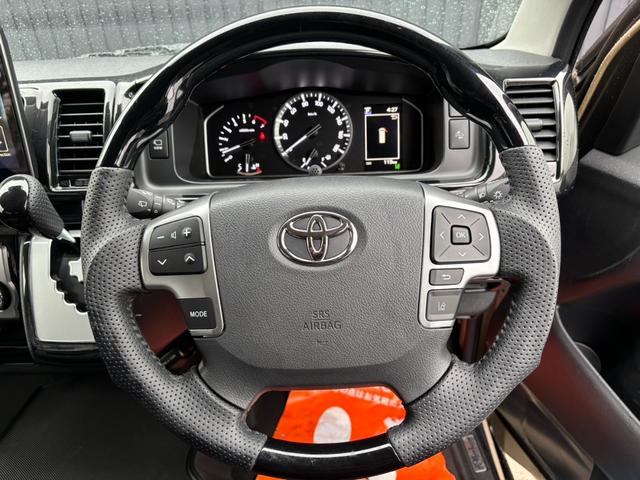 ハイエースバン 　アースカラーＰＫＧ　ＳＡＤフルエアロ　パノラマビューモニター　デジタルインナーミラー　ファブレスＭＣ－９　１８インチＡＷ　カーボンマークレスパネル　オーバーフェンダー　ＡＬＰＩＮＥ　ＤＡ（61枚目）