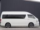 TOYOTA HIACE COMMUTER