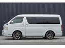ハイエースワゴン ＧＬ　４ＷＤ　寒冷地仕様　バトルシップ１７インチＡＷ　架装ベットキット　ＬＥＤライト　ＬＥＤフォグ　ＡＬＰＩＮＥ　Ｆダウンモニター　ホワイトレタータイヤ　バックモニター　スライドドア（8枚目）