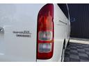 ロングスーパーＧＬプライムセレ　４ＷＤ　特別仕様車　３．０Ｄ　タイベル　Ｒ３年６／２５　１０１７０９ｋｍ時交換　Ｒスポイラー　ＨＩＤヘッドライト　スカッフプレート　キーレスキー　小窓付きＲガラススライド　黒木目調ステアリング（29枚目）
