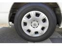 ロングスーパーＧＬプライムセレ　４ＷＤ　特別仕様車　３．０Ｄ　タイベル　Ｒ３年６／２５　１０１７０９ｋｍ時交換　Ｒスポイラー　ＨＩＤヘッドライト　スカッフプレート　キーレスキー　小窓付きＲガラススライド　黒木目調ステアリング（32枚目）