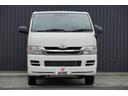 ハイエースバン ＤＸ　ＧＬパッケージ　２．０Ｇ　５ドア　６人乗り　Ｒガラススライド　実走行１．７万ｋｍ　電格ミラー　最積１２５０ｋｇ　キーレスキー　フロアマット　ドアバイザー　ヘッドライトレベライザー　エアコン　ＣＤデッキ（5枚目）