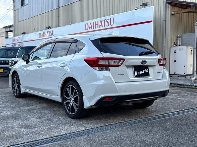 インプレッサスポーツ ２．０ｉ－Ｌアイサイト　ワンオーナー　ＥｙｅＳｉｇｈｔ　４ＷＤ　純正８型ナビ・ＴＶ　マルチファンクションディスプレイ　Ｂｌｕｅｔｏｏｔｈ　ＬＥＤヘッドライト　ＥＴＣ　クルーズコントロール　ＰＵＳＨスタート　スマートキー（6枚目）