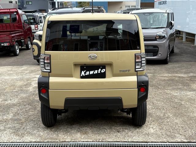 タフト Ｘ　ワンオーナー　衝突被害軽減ブレーキ　純正メモリーナビ・ＴＶ　Ｂｌｕｅｔｏｏｔｈ　ＣＤ・ＤＶＤ　ＬＥＤヘッドライト　ＰＵＳＨスタート　スマートキー　スカイフィールトップ（8枚目）