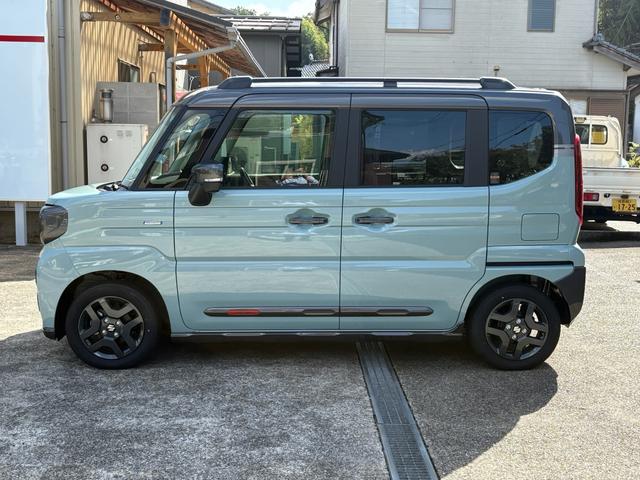 スペーシアギア ハイブリッドＸＺ　ターボ　ハイブリッドＸＺ　ターボ　　ワンオーナー　４ＷＤ　９型全方位モニター付メモリーナビ・ＴＶ　ＬＥＤヘッドライト＆フォグライト　両側オートスライドドア　シートヒーター　パドルシフト　クルーズコントロール（5枚目）