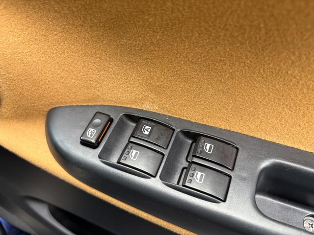 ミラジーノ プレミアムＸ　１年保証／Ｂｌｕｅｔｏｏｔｈオーディオ／ハーフレザーシート／ＥＴＣ／ミニライトアルミ／キーレス／ＭＯＭＯウッドコンビハンドル／キセノンライト／プラズマクラスター／（21枚目）