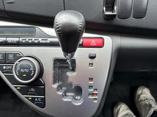 アイシス プラタナ　ユーザー買取車／バックカメラ／Ｂｌｕｅｔｏｏｔｈオーディオ／ビルトインＥＴＣ／電動スライド／スペアキーあり／ＨＩＤヘッドライト／フロントフォグランプ／スマートキー／ワンオーナー（17枚目）