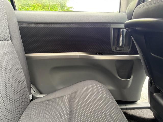 アイシス プラタナ　ユーザー買取車／バックカメラ／Ｂｌｕｅｔｏｏｔｈオーディオ／ビルトインＥＴＣ／電動スライド／スペアキーあり／ＨＩＤヘッドライト／フロントフォグランプ／スマートキー／ワンオーナー（26枚目）
