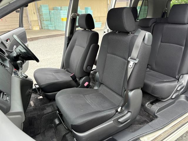 アイシス プラタナ　ユーザー買取車／バックカメラ／Ｂｌｕｅｔｏｏｔｈオーディオ／ビルトインＥＴＣ／電動スライド／スペアキーあり／ＨＩＤヘッドライト／フロントフォグランプ／スマートキー／ワンオーナー（29枚目）