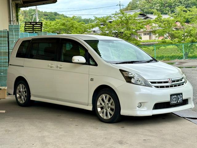アイシス プラタナ　ユーザー買取車／バックカメラ／Ｂｌｕｅｔｏｏｔｈオーディオ／ビルトインＥＴＣ／電動スライド／スペアキーあり／ＨＩＤヘッドライト／フロントフォグランプ／スマートキー／ワンオーナー（43枚目）