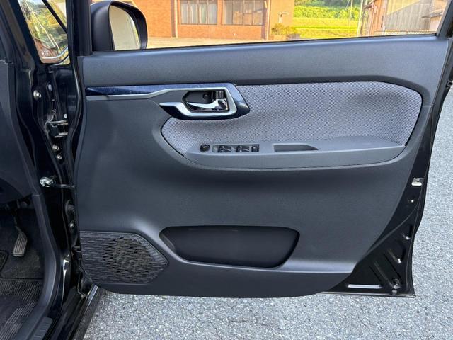 ムーヴ カスタム　ＲＳ　ハイパー　１年保証付／ユーザー買取／ワーク１７インチＡＷ／ワークシュバート／ローダウン／ダウンサス／Ｂｌｕｅｔｏｏｔｈオーディオ／走行中ＴＶＯＫ／エクリプスナビ／オートエアコン／オートライト／ＬＥＤヘッドライト（28枚目）