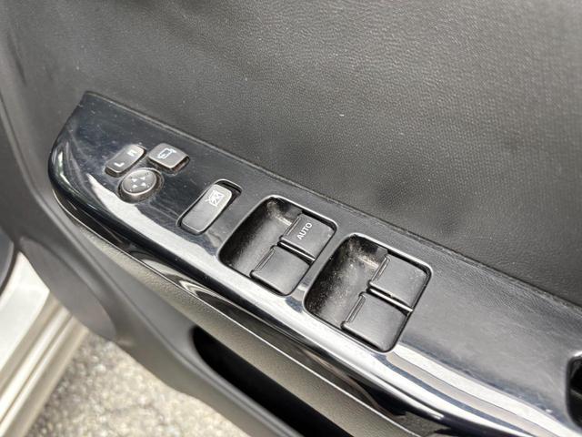 アルトワークス ベースグレード　スズキワークス久留米ＥＣＵ／ハイオク仕様／ブリッドフルバケ／社外マフラー／ＩＰＦフォグレンズ／５ＭＴ／Ｂｌｕｅｔｏｏｔｈオーディオ／ビルトインＥＴＣ／オートエアコン／スペアキーあり／純正アルミ（22枚目）
