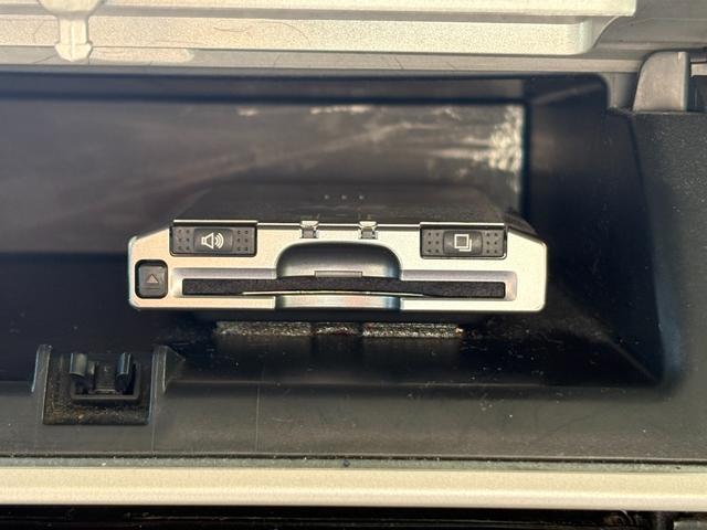 ミラジーノ Ｘリミテッド　距離無制限１年保証付／社外ナビ／Ｂｌｕｅｔｏｏｔｈオーディオ／バックカメラ／オートエアコン／電格ミラー／ＨＩＤヘッドライト／フルセグＴＶ／走行中ＴＶＯＫ／ＥＴＣ／スペアキー有り／取説あり（8枚目）