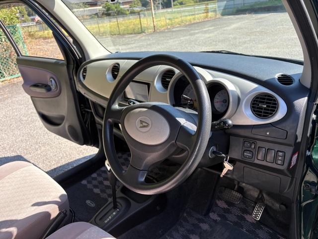 ミラジーノ Ｘリミテッド　距離無制限１年保証付／社外ナビ／Ｂｌｕｅｔｏｏｔｈオーディオ／バックカメラ／オートエアコン／電格ミラー／ＨＩＤヘッドライト／フルセグＴＶ／走行中ＴＶＯＫ／ＥＴＣ／スペアキー有り／取説あり（28枚目）