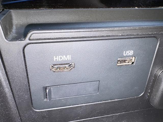 ＭＡＺＤＡ３ファストバック １５Ｓツーリング　距離無制限１年保証付／純正ナビ／Ｂｌｕｅｔｏｏｔｈオーディオ／バックカメラ／ＨＤＭＩ接続／クルーズコントロール／横滑り防止／オートライト／ビルトインＥＴＣ／ＬＥＤヘッドライト／新品タイヤ４本／ＨＵＤ（7枚目）