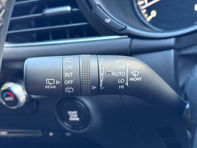 ＭＡＺＤＡ３ファストバック １５Ｓツーリング　距離無制限１年保証付／純正ナビ／Ｂｌｕｅｔｏｏｔｈオーディオ／バックカメラ／ＨＤＭＩ接続／クルーズコントロール／横滑り防止／オートライト／ビルトインＥＴＣ／ＬＥＤヘッドライト／新品タイヤ４本／ＨＵＤ（25枚目）