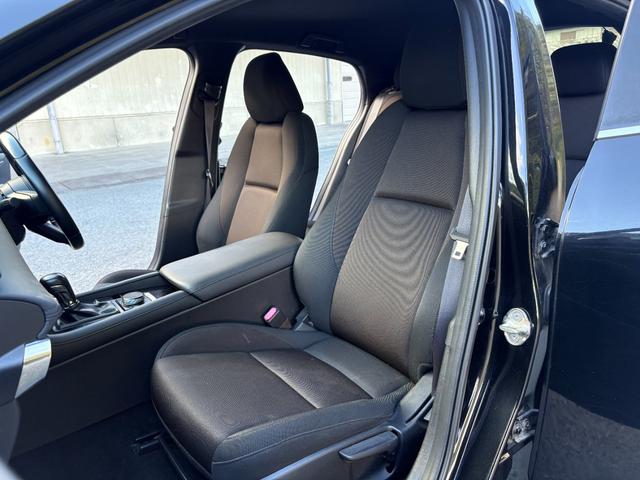 ＭＡＺＤＡ３ファストバック １５Ｓツーリング　距離無制限１年保証付／純正ナビ／Ｂｌｕｅｔｏｏｔｈオーディオ／バックカメラ／ＨＤＭＩ接続／クルーズコントロール／横滑り防止／オートライト／ビルトインＥＴＣ／ＬＥＤヘッドライト／新品タイヤ４本／ＨＵＤ（33枚目）