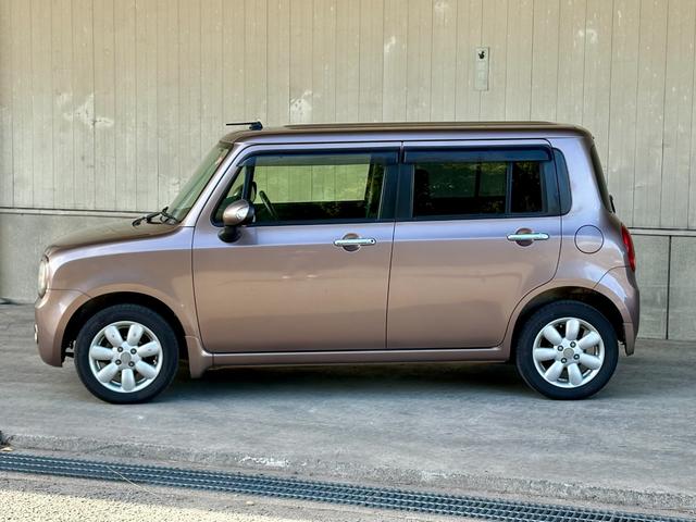 アルトラパン １０ｔｈアニバーサリーリミテッド　距離無制限１年保証付／社外ナビ／Ｂｌｕｅｔｏｏｔｈオーディオ／社内ウッドパネル／フルセグＴＶ／走行中ＴＶＯＫ／シートヒーター／フロントフォグランプ／スペアキー有り／オートライト／オートエアコン（39枚目）