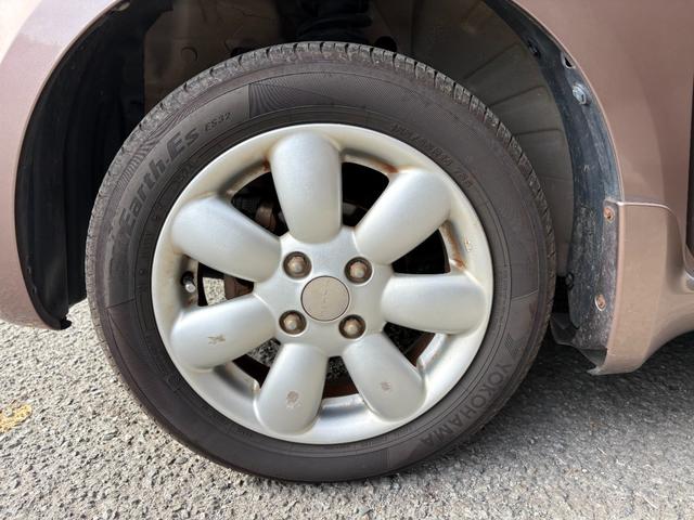 アルトラパン １０ｔｈアニバーサリーリミテッド　距離無制限１年保証付／社外ナビ／Ｂｌｕｅｔｏｏｔｈオーディオ／社内ウッドパネル／フルセグＴＶ／走行中ＴＶＯＫ／シートヒーター／フロントフォグランプ／スペアキー有り／オートライト／オートエアコン（52枚目）