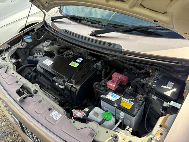 アルトラパン １０ｔｈアニバーサリーリミテッド　距離無制限１年保証付／社外ナビ／Ｂｌｕｅｔｏｏｔｈオーディオ／社内ウッドパネル／フルセグＴＶ／走行中ＴＶＯＫ／シートヒーター／フロントフォグランプ／スペアキー有り／オートライト／オートエアコン（53枚目）