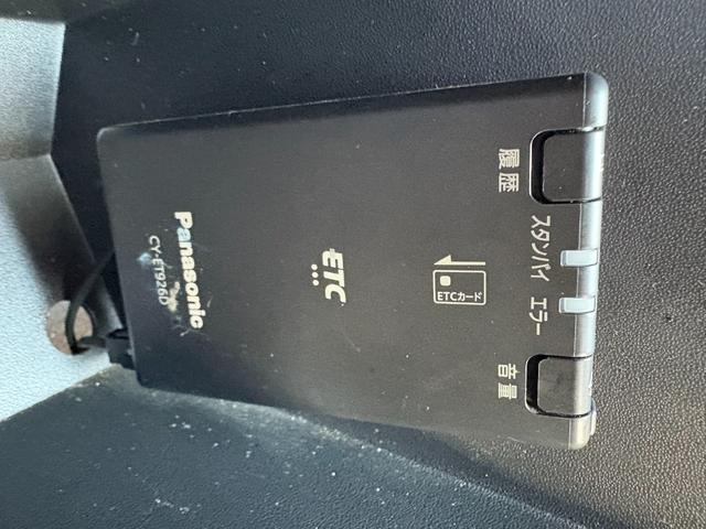 ロードスター ＶＳ　ＲＨＴ　６ＭＴ／純正ナビ／純正メッキアルミ／オートエアコン／シートヒーター／取説・メンテナンスノートあり／スペアキー有り／革シート／ＥＴＣ／バックカメラ／社外マフラー／電動オープン／ｐｉｖｏｔデジタルモニター（19枚目）