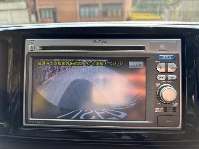 Ｎ－ＯＮＥ プレミアム・Ｌパッケージ　距離無制限１年保証付／純正ナビ／バックカメラ／オートエアコン／オートライト／スペアキー有り／横滑り防止／ＨＩＤヘッドライト／フロントフォグランプ／ＣＤ／ＤＶＤ／ツートンカラー／ステアリングスイッチ（5枚目）