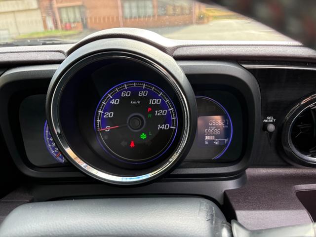 Ｎ－ＯＮＥ プレミアム・Ｌパッケージ　距離無制限１年保証付／純正ナビ／バックカメラ／オートエアコン／オートライト／スペアキー有り／横滑り防止／ＨＩＤヘッドライト／フロントフォグランプ／ＣＤ／ＤＶＤ／ツートンカラー／ステアリングスイッチ（14枚目）