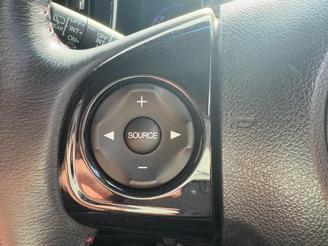 Ｎ－ＯＮＥ プレミアム・Ｌパッケージ　距離無制限１年保証付／純正ナビ／バックカメラ／オートエアコン／オートライト／スペアキー有り／横滑り防止／ＨＩＤヘッドライト／フロントフォグランプ／ＣＤ／ＤＶＤ／ツートンカラー／ステアリングスイッチ（19枚目）