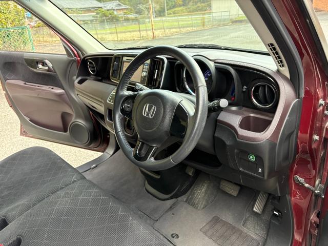 Ｎ－ＯＮＥ プレミアム・Ｌパッケージ　距離無制限１年保証付／純正ナビ／バックカメラ／オートエアコン／オートライト／スペアキー有り／横滑り防止／ＨＩＤヘッドライト／フロントフォグランプ／ＣＤ／ＤＶＤ／ツートンカラー／ステアリングスイッチ（28枚目）