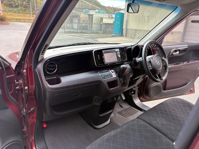 Ｎ－ＯＮＥ プレミアム・Ｌパッケージ　距離無制限１年保証付／純正ナビ／バックカメラ／オートエアコン／オートライト／スペアキー有り／横滑り防止／ＨＩＤヘッドライト／フロントフォグランプ／ＣＤ／ＤＶＤ／ツートンカラー／ステアリングスイッチ（30枚目）